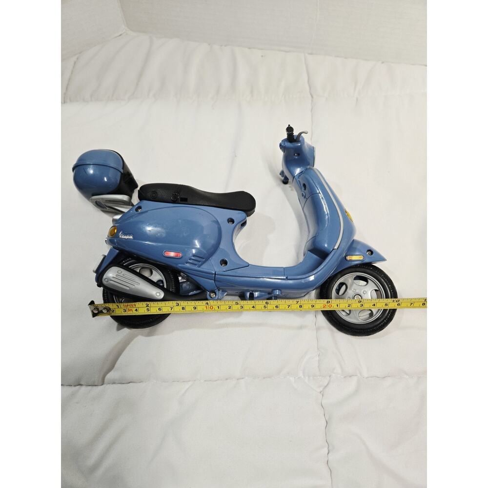 VTG Retired 2002 Barbie My Scene Blue Vespa Scooter Moped Mattel No Kickstand - Picture 10 of 11